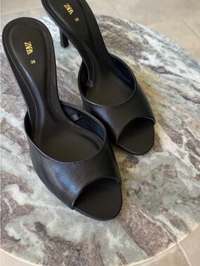 Zara Black Leather Open-Toe Mule Heels with Slim Heel